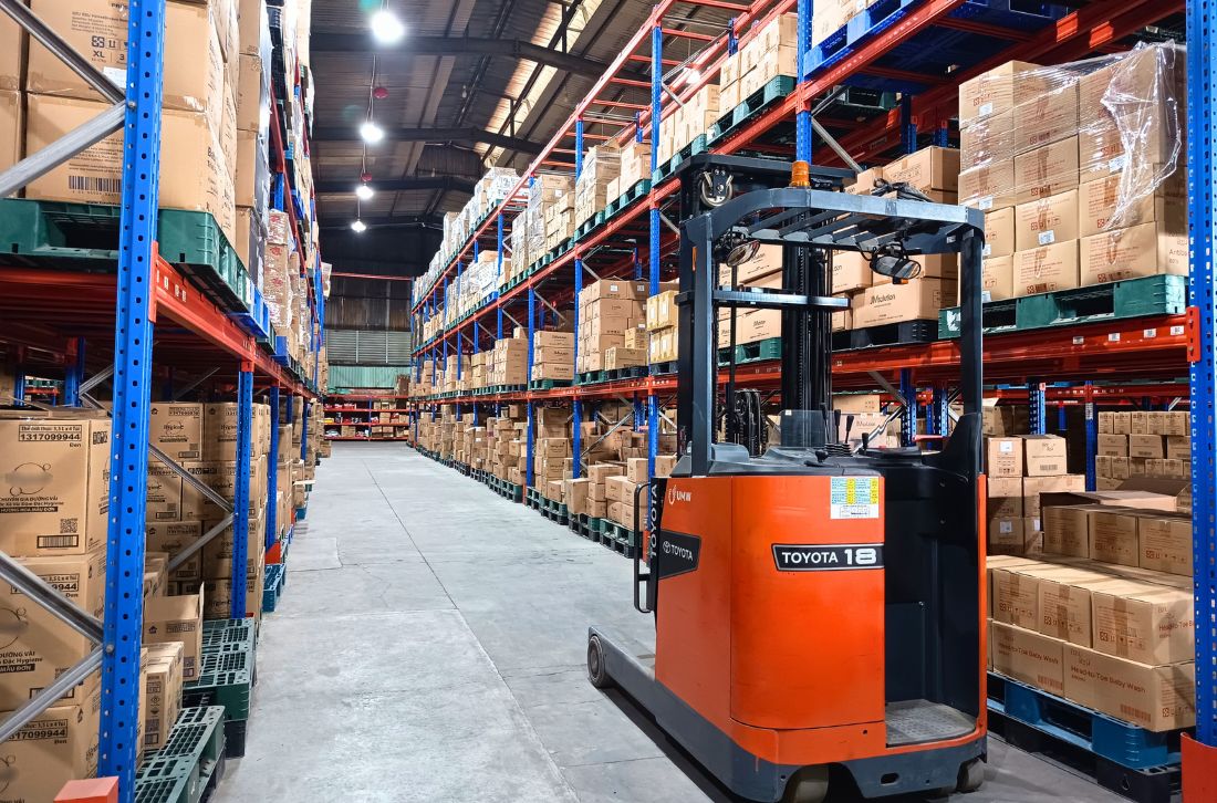 Distribution Center là gì?