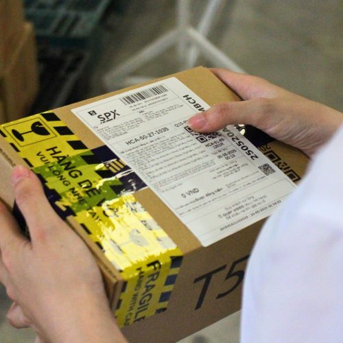 Vận chuyển & thu COD